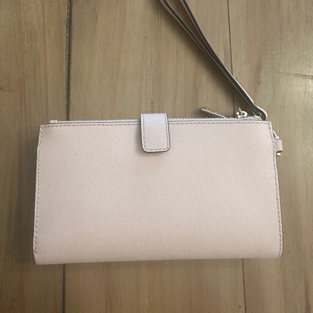 Michael Kors Light Pink Wristlet Clutch - Picture 4 of 6